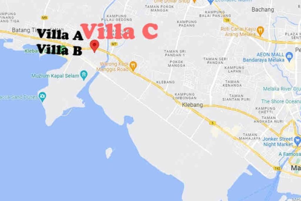 Melaka Beach Villa Екстериор снимка