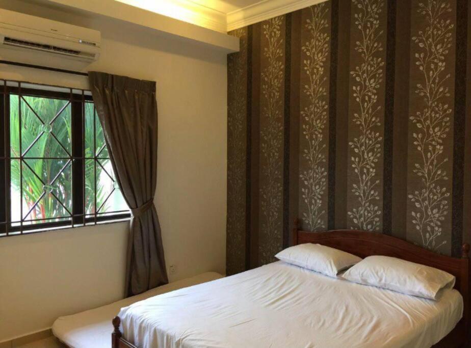 Melaka Beach Villa Екстериор снимка