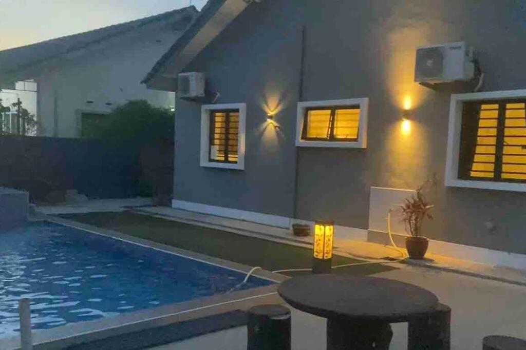 Melaka Beach Villa Екстериор снимка